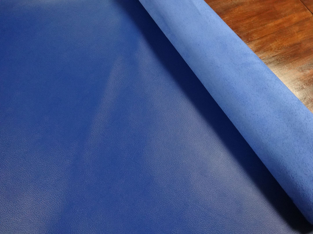 ピコターノ 牛本革　本牛革　革材料　革　皮　皮革　日本製 ブルー